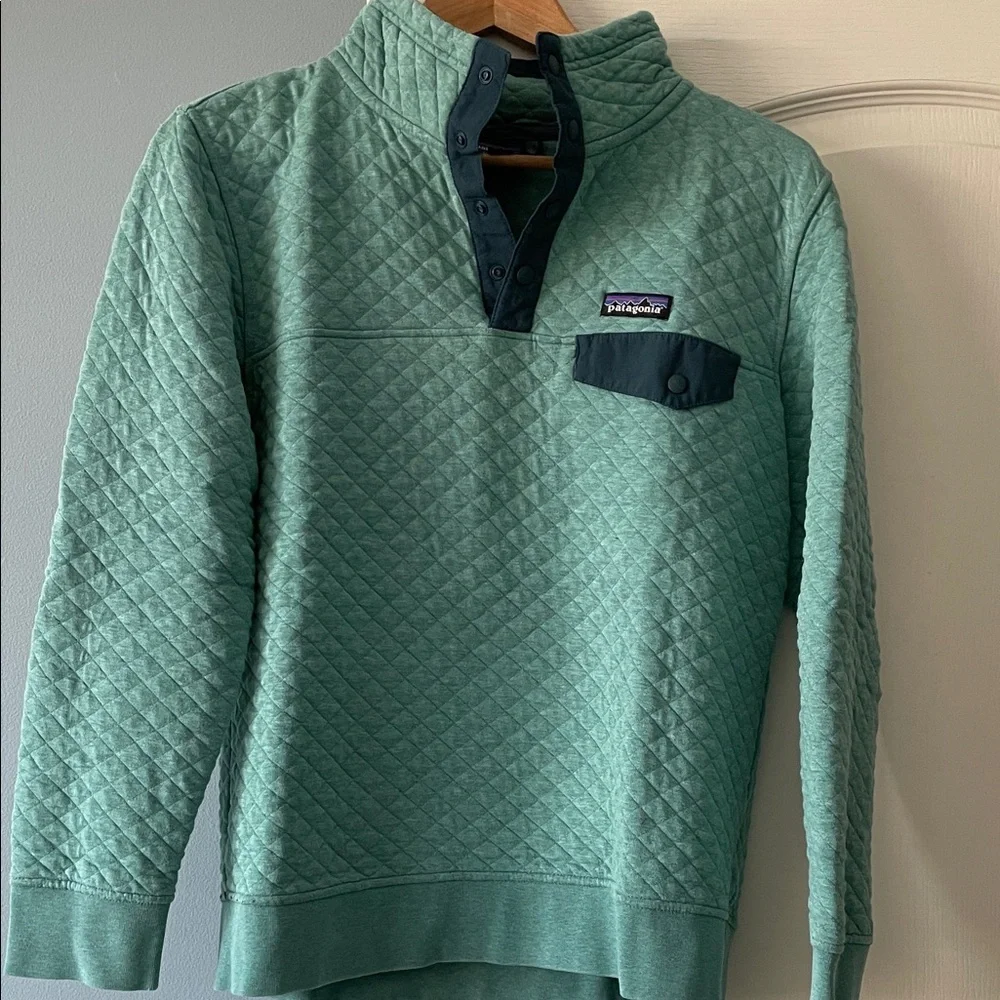 Patagonia Women’s Quilted Pullover - Picture 1 of 8